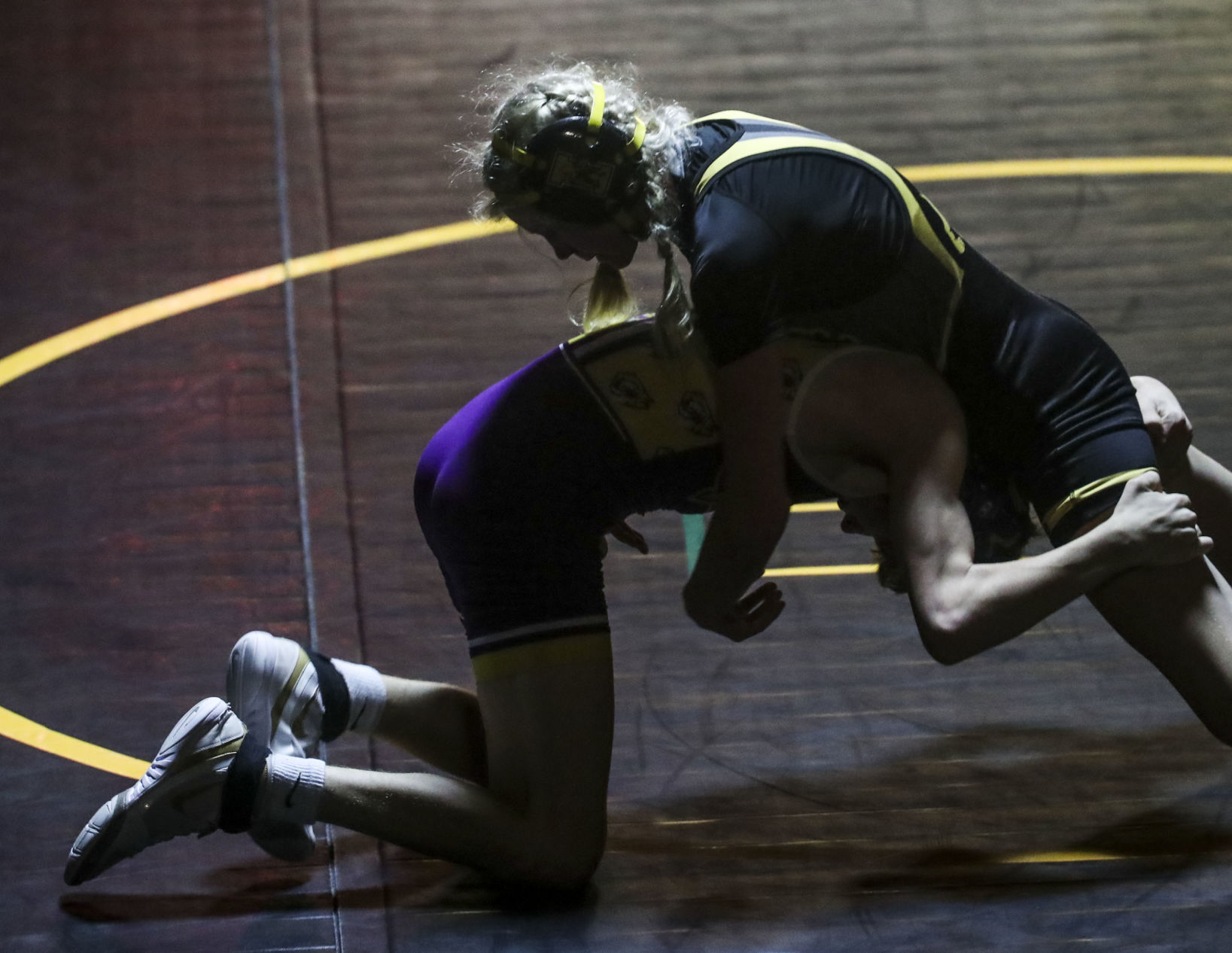 121720-qc-spt-bett wrestling-01.JPG